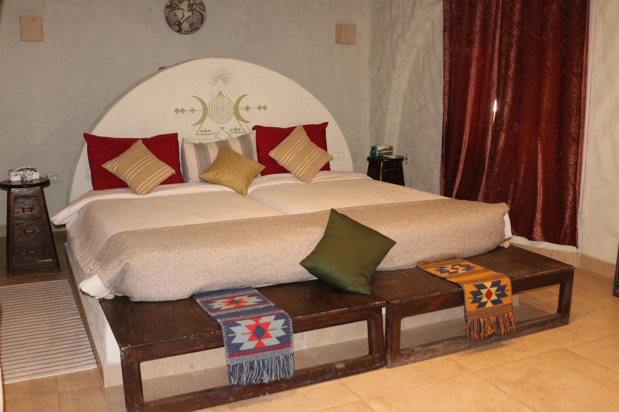 Artika Wadi Kiki Bed & Breakfast